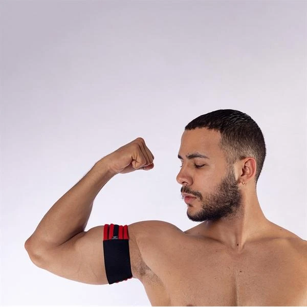 Mister B Neoprene Biceps Band Black Red - Bilde 2