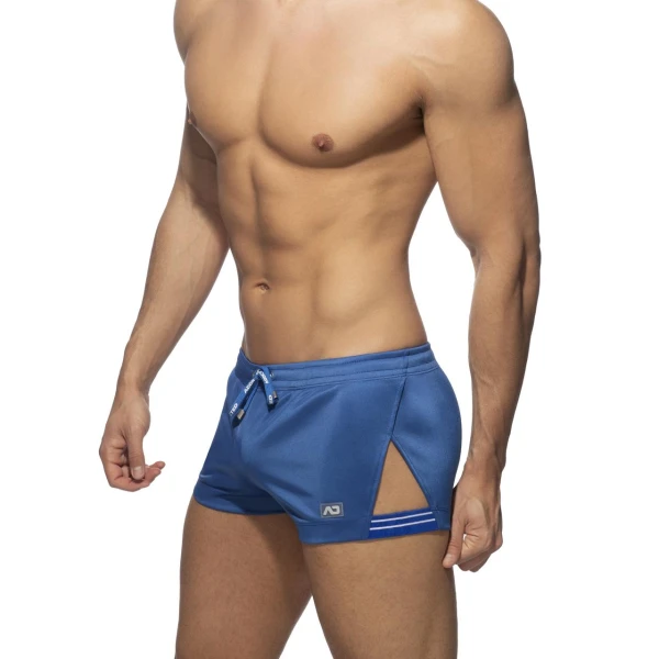 SIDE STRIPE SHORT