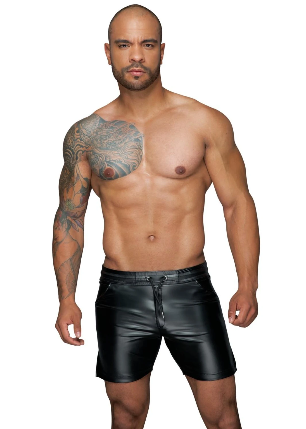 Powerwetlook shorts in comfortable length