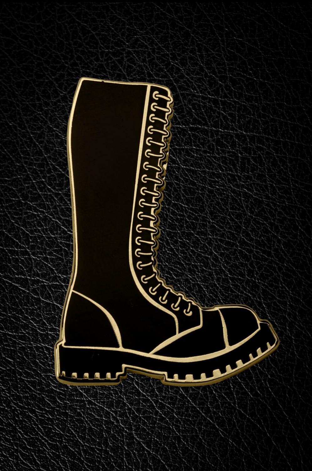 Master of the House Pin - 20 HOLE BOOTS
