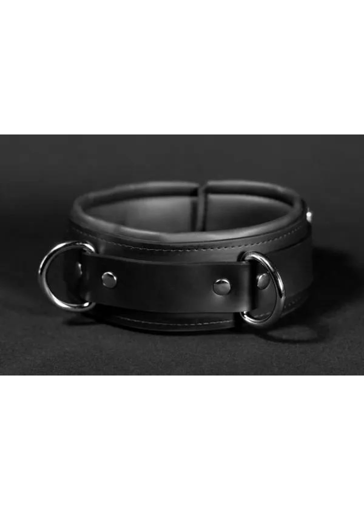 Neoprene Locking Bondage Collar - Sort