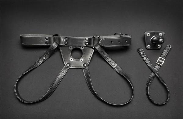 Vac-U-Lock Dildo Harness